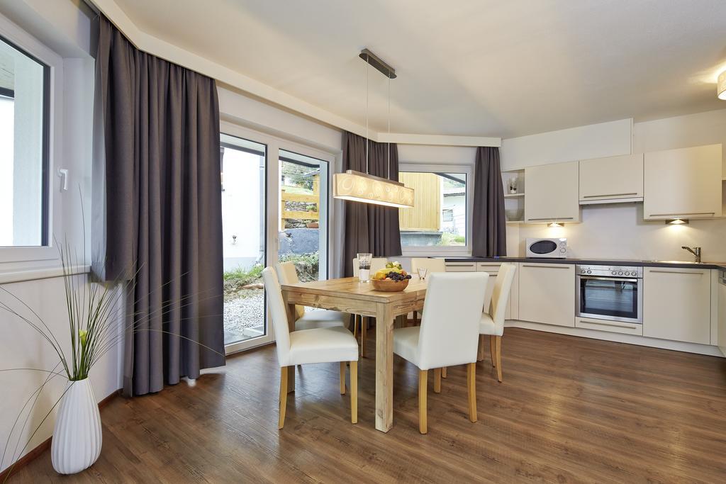 Alpendiamond Ski In & Bike Out Apartments Top 200, 400 & Penthouse 600 Sölden Szoba fotó
